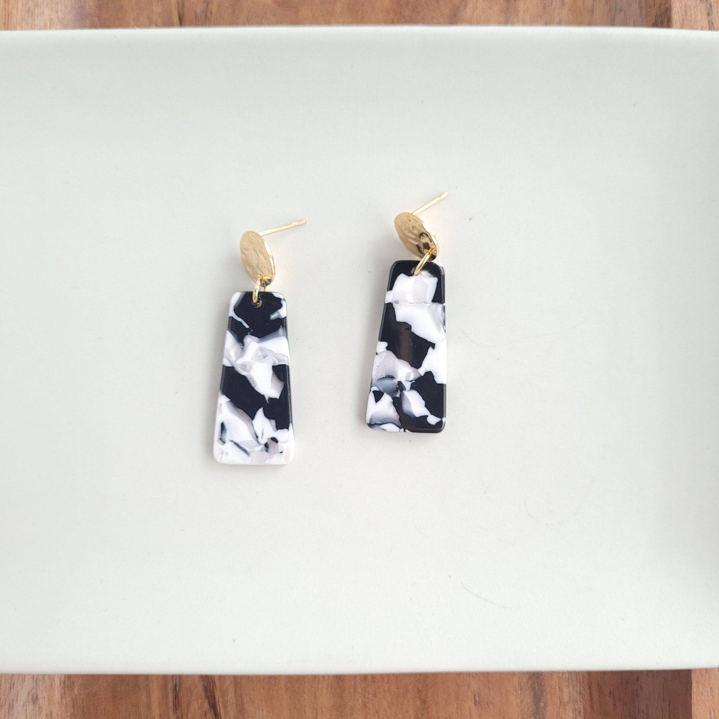 Mia Mini Earrings - Black & White Dream