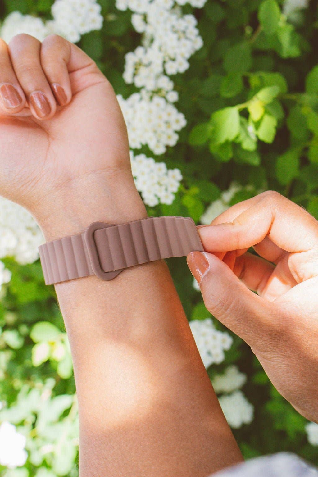 Cocoa Magnetic Loop Watch Band