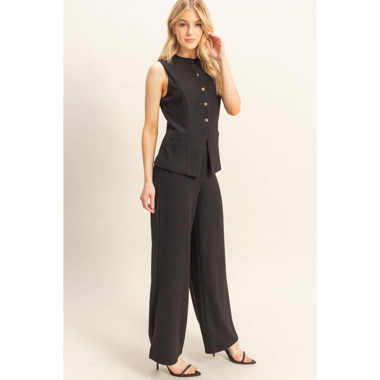 Ribbed Knit Buttoned Vest And Wide-Leg Pants Set