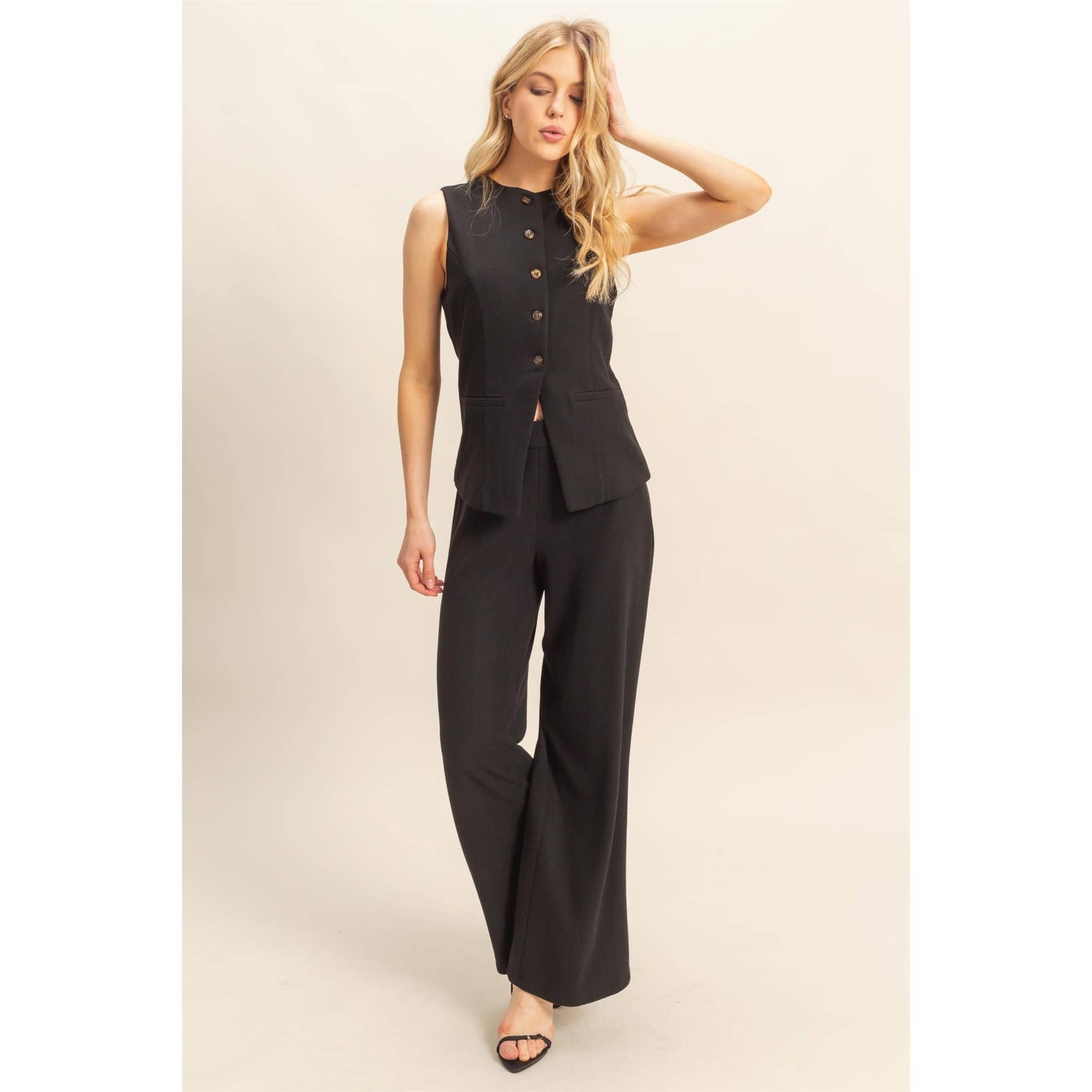 Ribbed Knit Buttoned Vest And Wide-Leg Pants Set