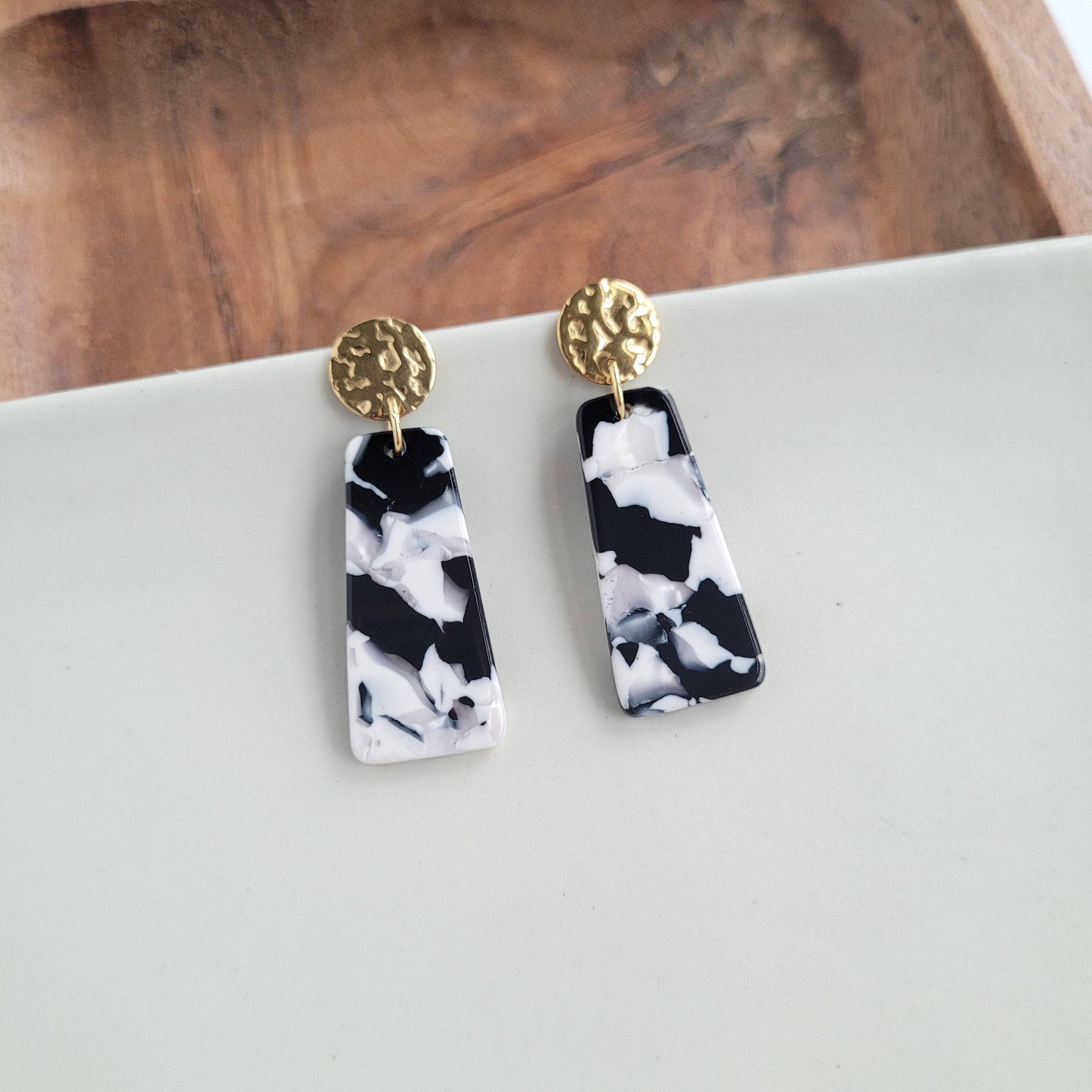 Mia Mini Earrings - Black & White Dream