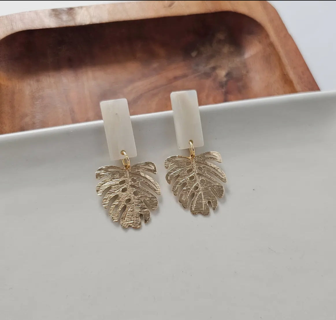 Mini Belize Earrings - Ivory Paradise