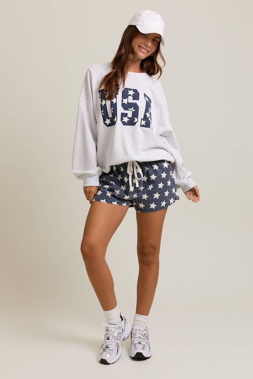 Drawstring Mid Rise Shorts