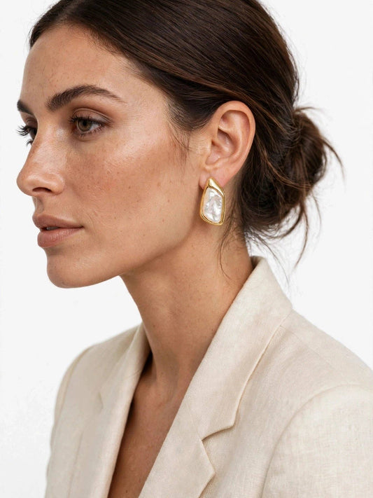 Elba Pearl Earrings | Gold