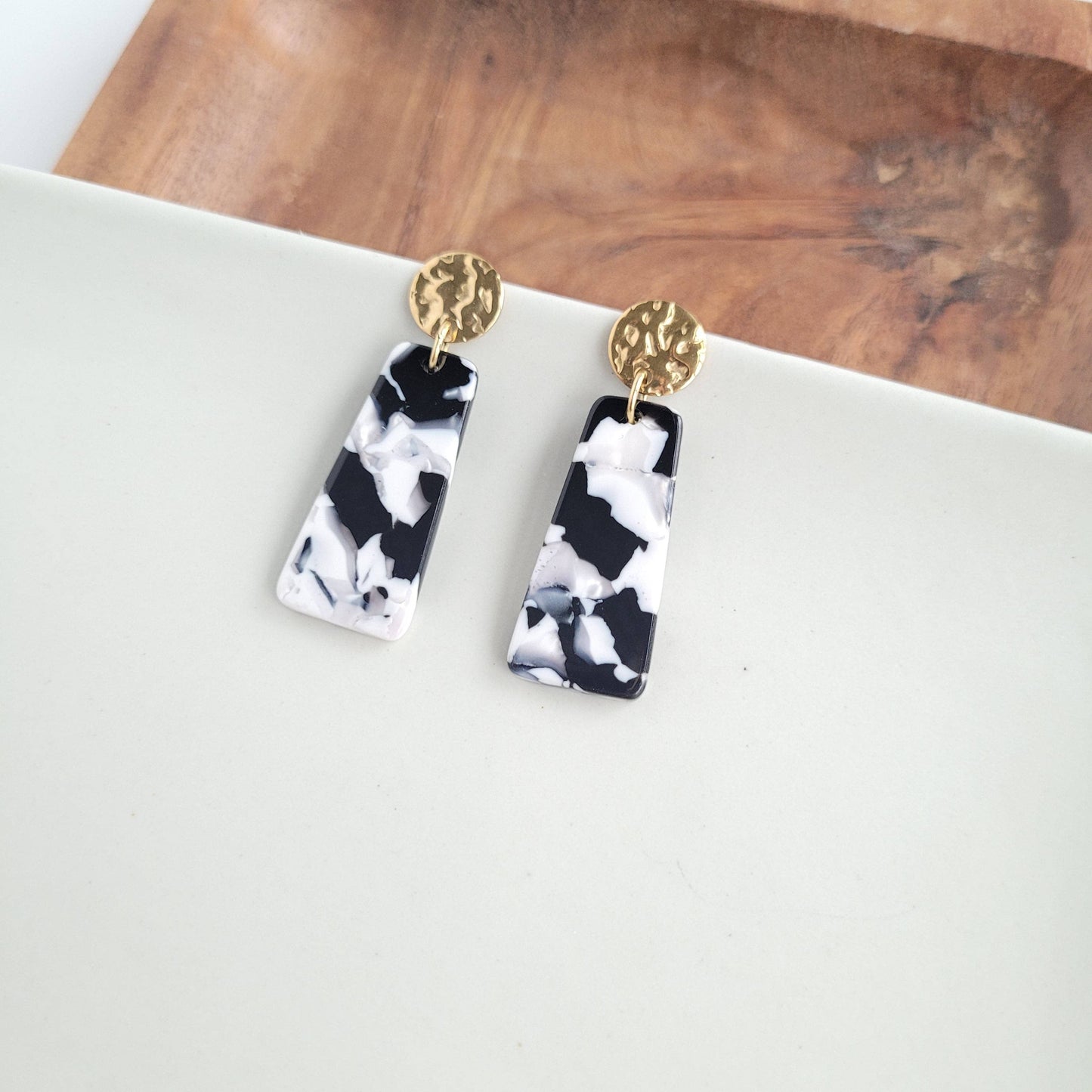 Mia Mini Earrings - Black & White Dream