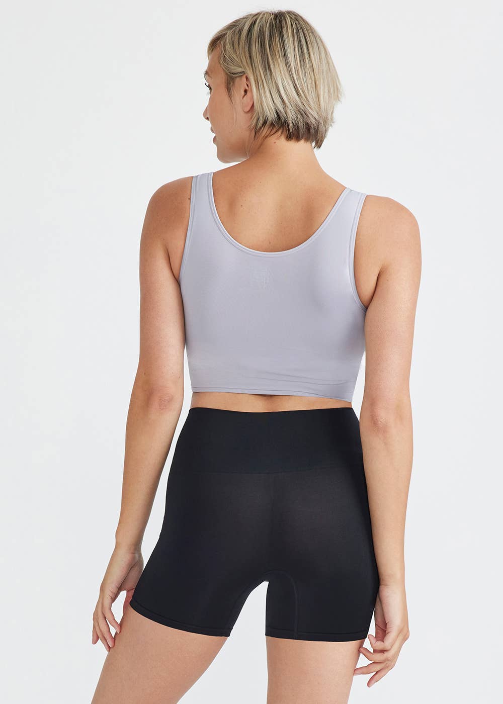 Mona Shaping Short- Nylon Seamless