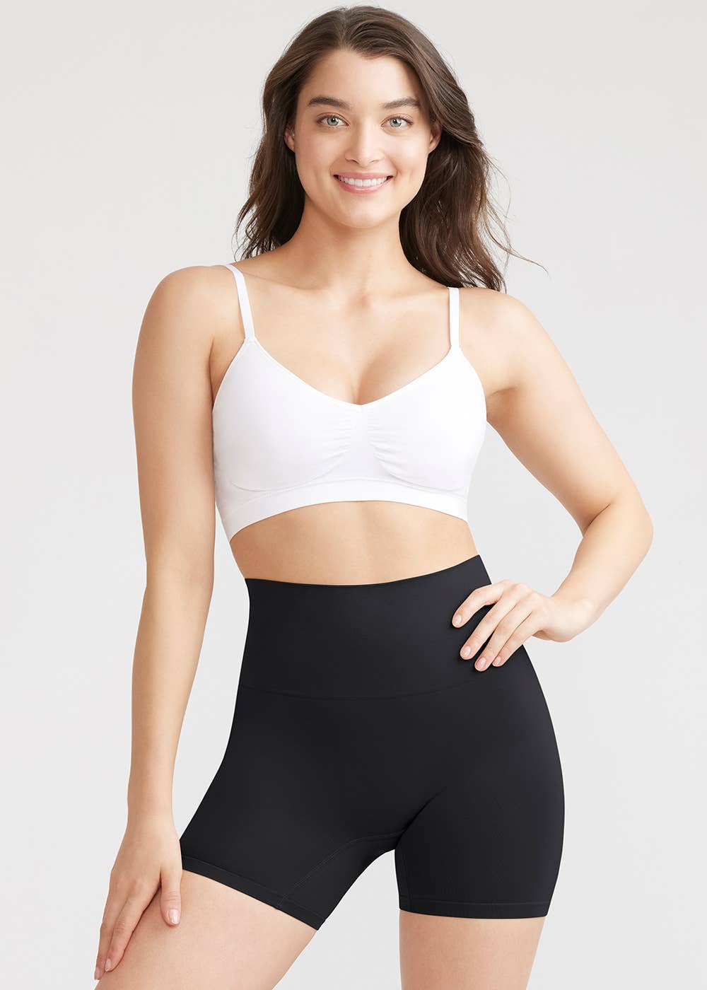 Mona Shaping Short- Nylon Seamless