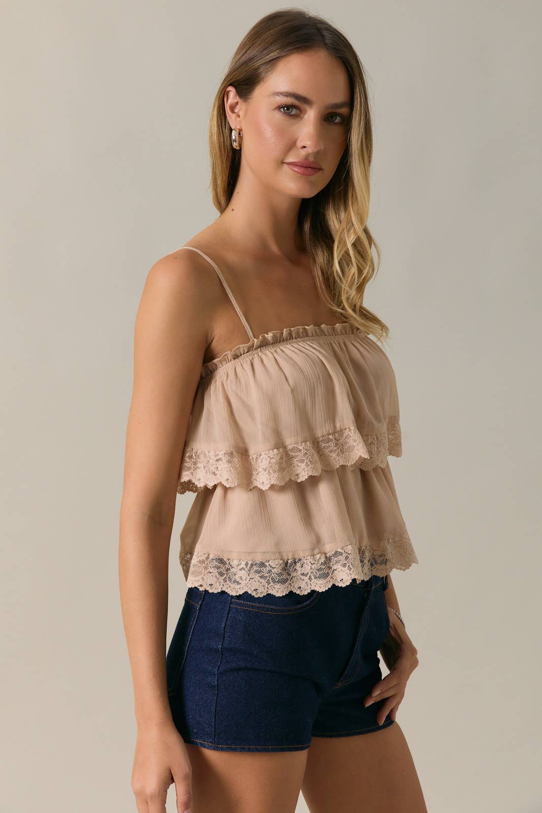 Sleeveless Layered Lace Trim Top