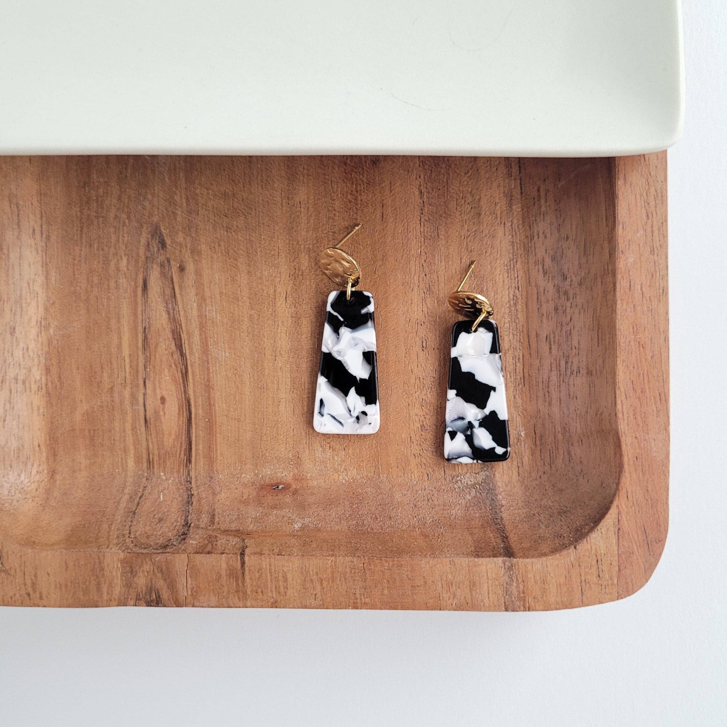 Mia Mini Earrings - Black & White Dream